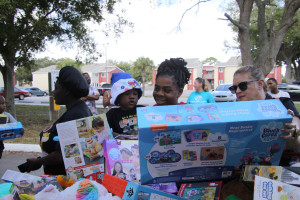 UNCHAINED KINGS TOY RUN  (32)